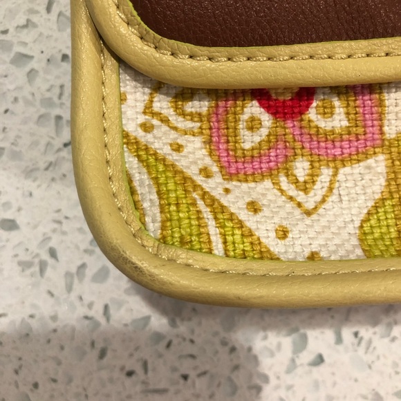 Crossbody Purse Spartina 449 Floral Paisley, Daufuskie Island, Small Crossbody - Picture 13 of 16